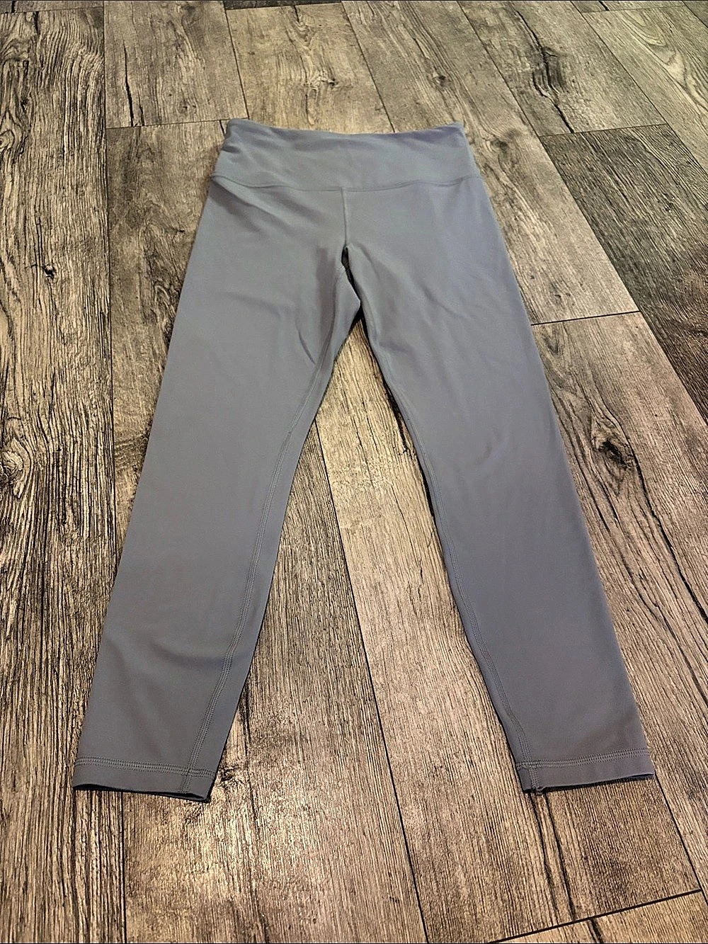 Athleta Ultra High Rise Elation 7/8 Tight Gray Small Like New
